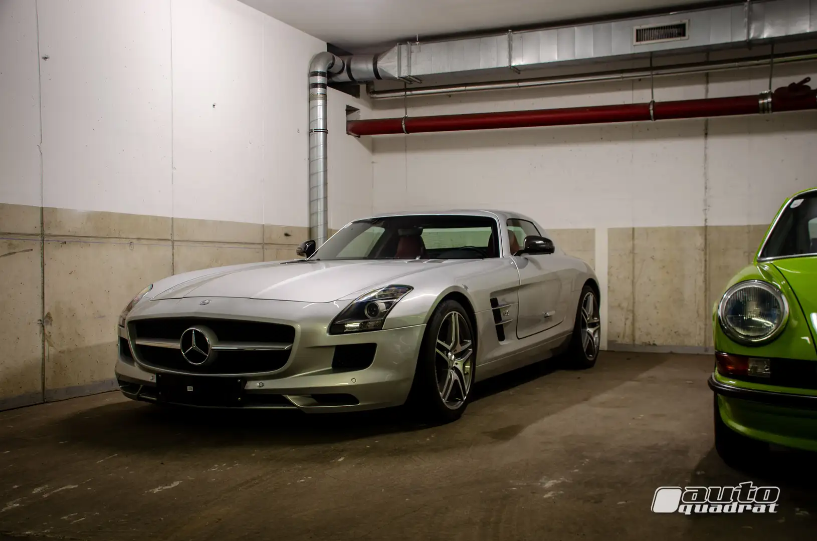 Mercedes-Benz SLS AMG Coupe Grau - 1