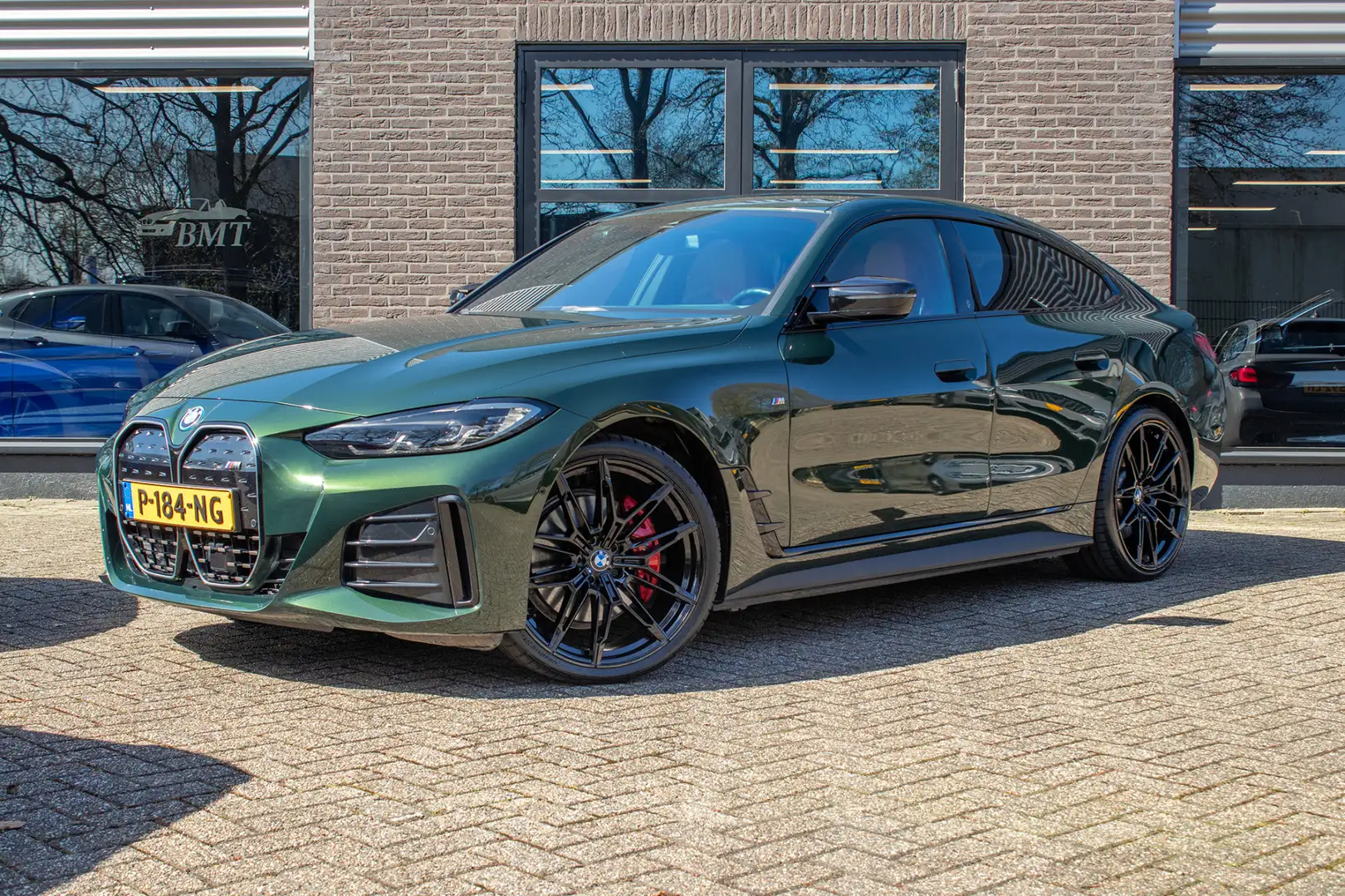 BMW i4 G26 M50 / Sanremo Grün / Adaptive / 21 inch / Trek Zelená - 2