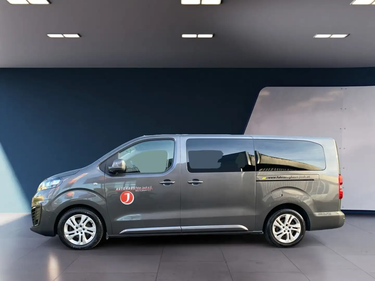 Opel Zafira Life 2,0 CDTI Aut. 9sitzer XL (L2) Grau - 2