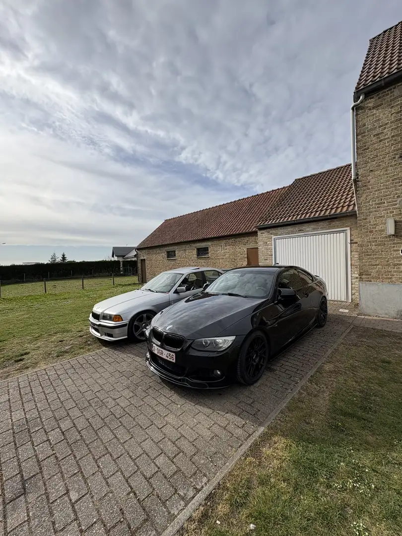 BMW 320 320d Coupe - 2