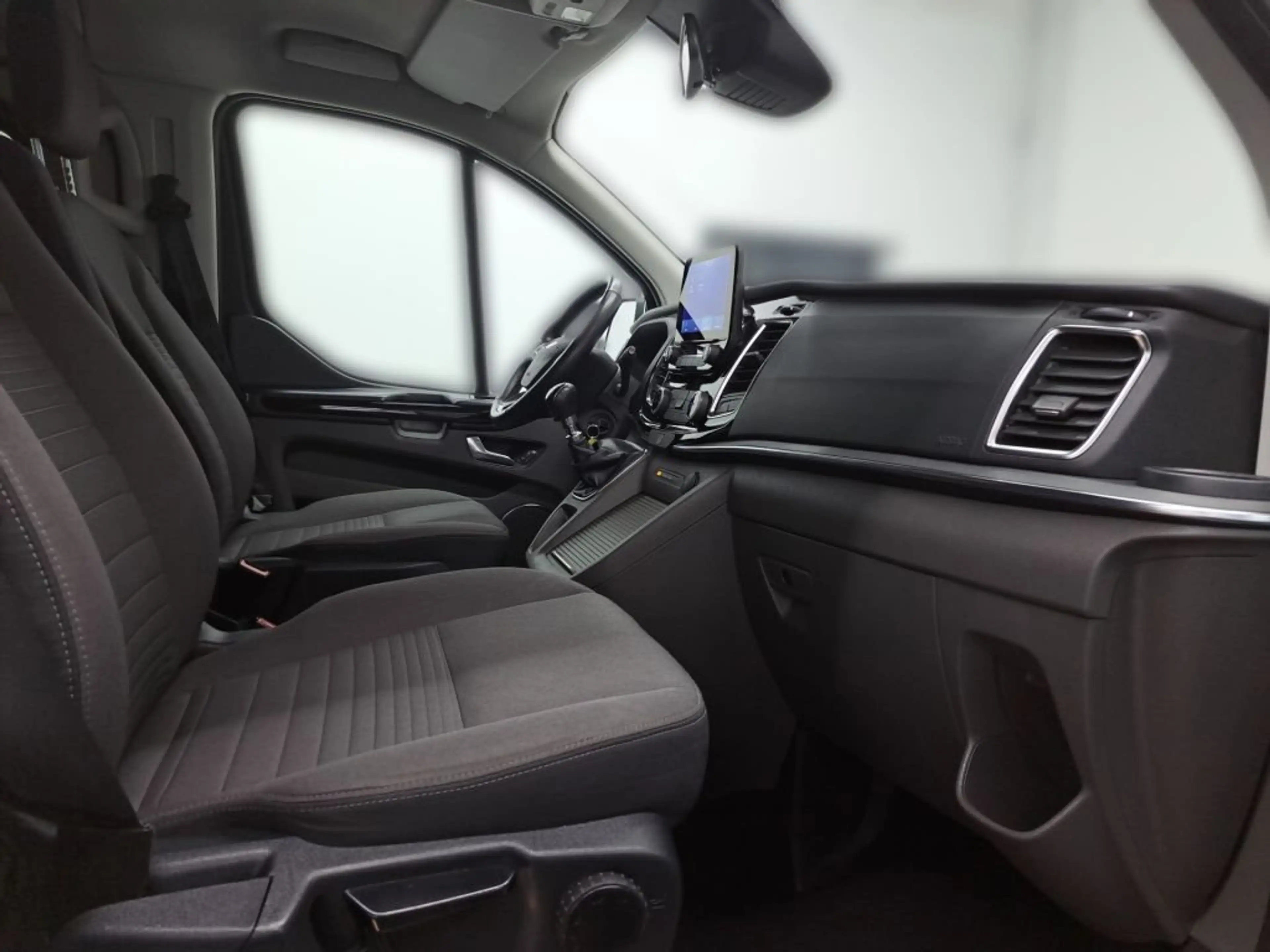 Ford Tourneo Custom 320 L2 Titanium PDC SHZ ACC Xenon — photo 22