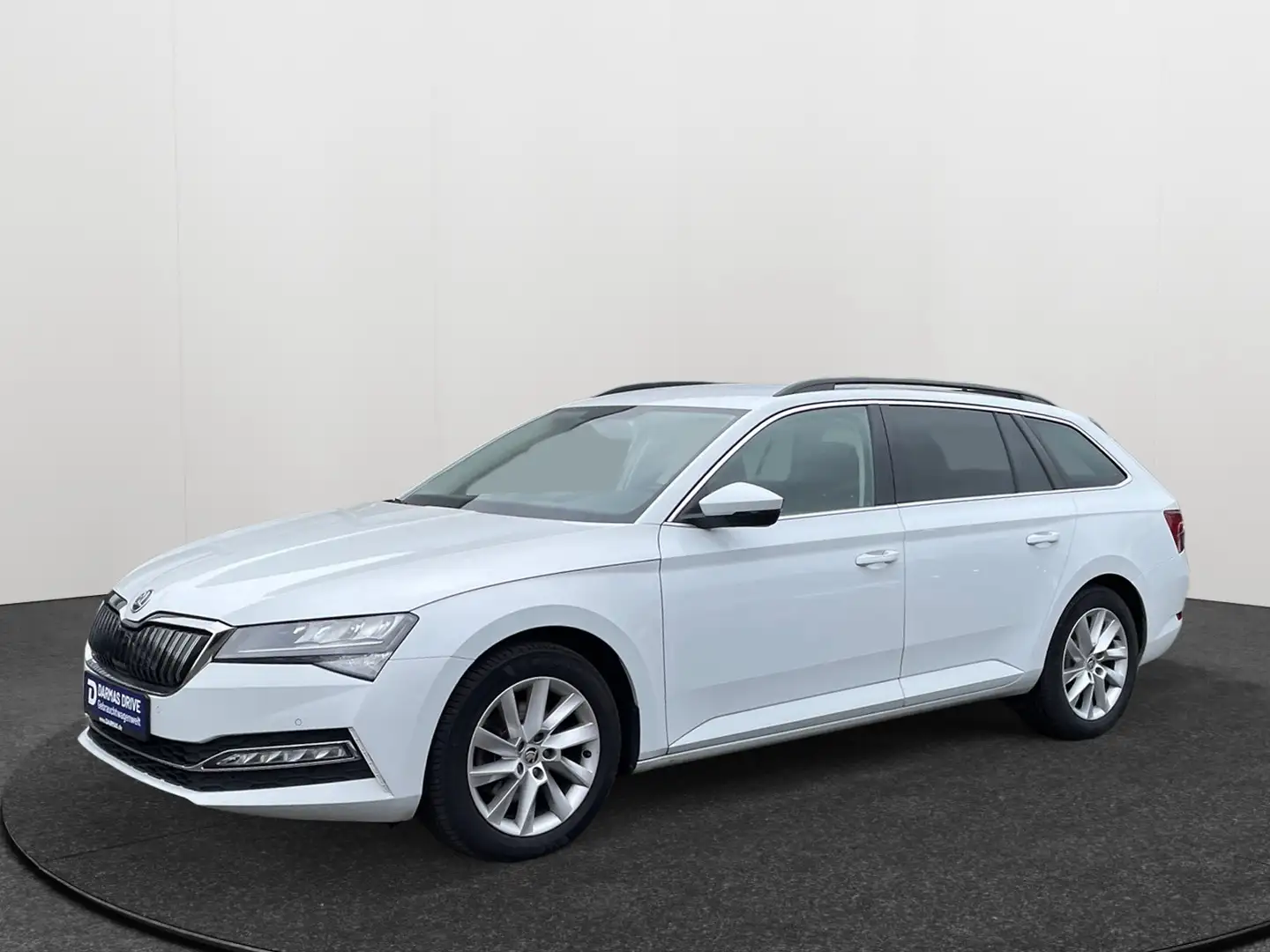 Skoda Superb SUPERB Combi Ambition Plug In Hybrid DSG AHK Biały - 1