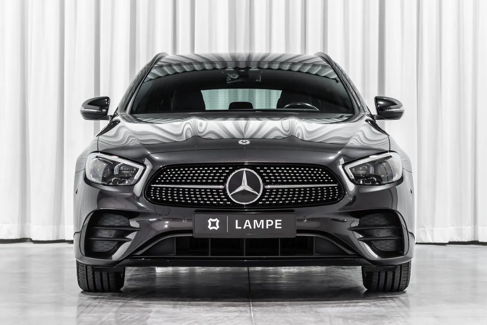 Mercedes-Benz E 300 de Break Hybrid AMG Line Head-Up Keyless ACC LED Gris - 2