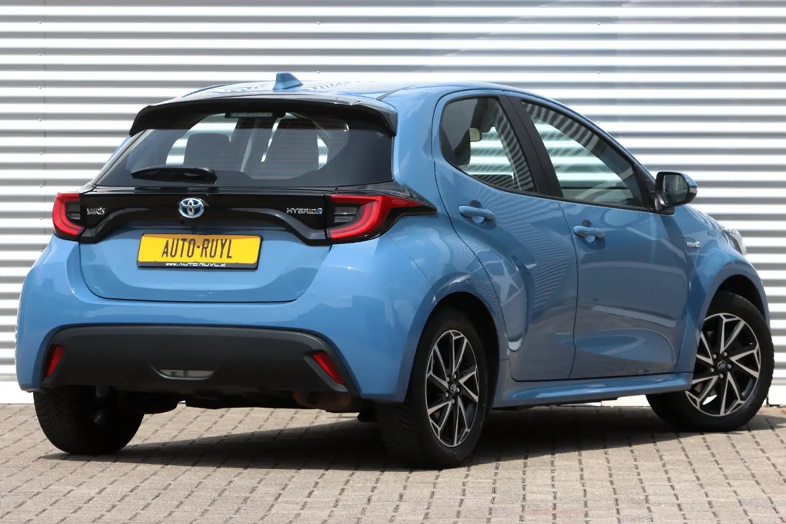 Toyota Yaris 1.5 Hybrid Dynamic Carplay / Camera Blauw - 2