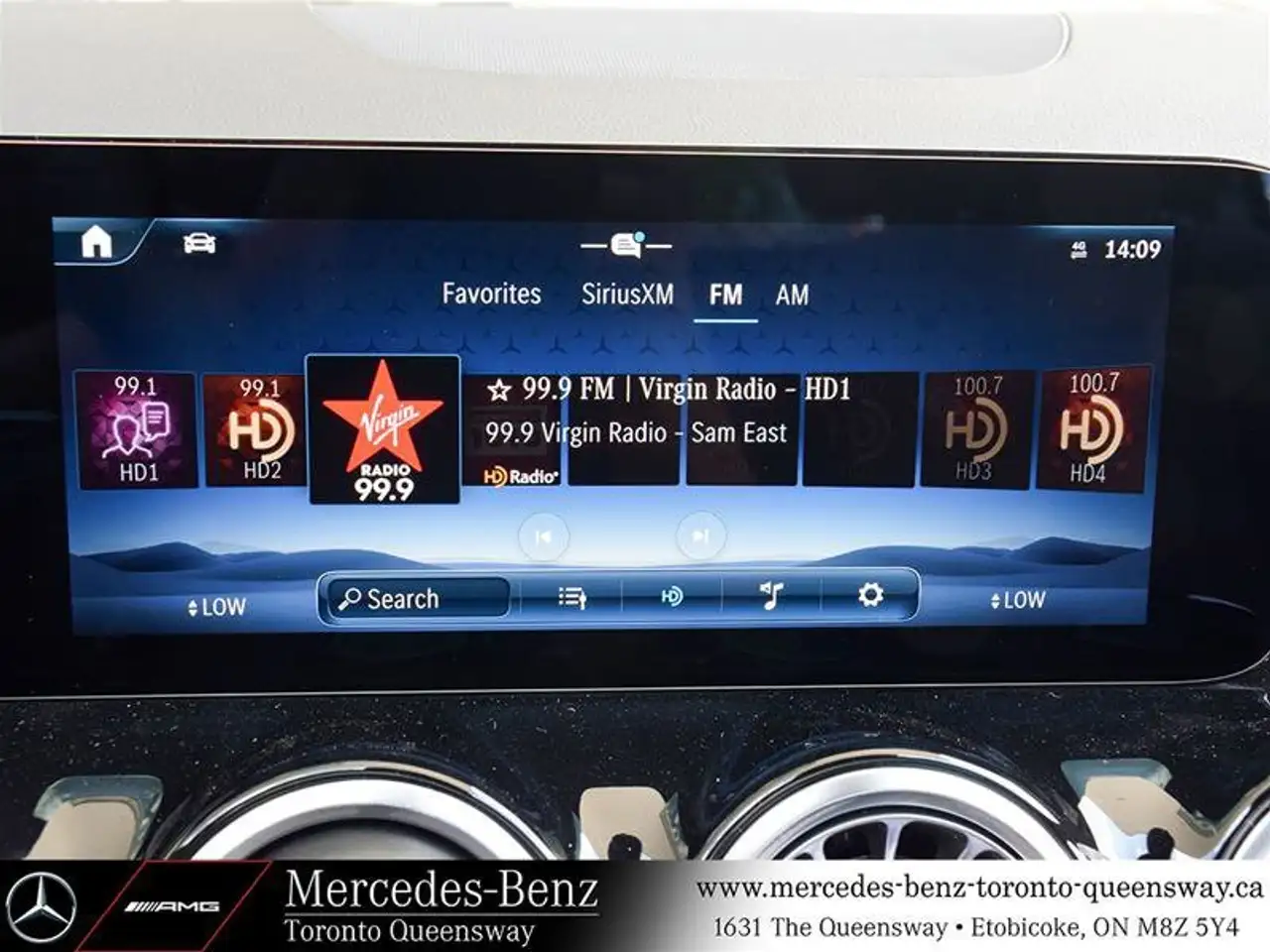 Mercedes-Benz GLA photo Mercedes-Benz GLA