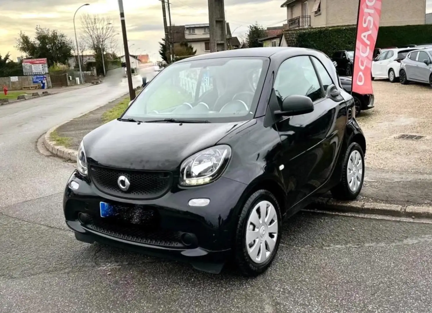 smart forTwo 1.0 T 60 PURE Noir - 1