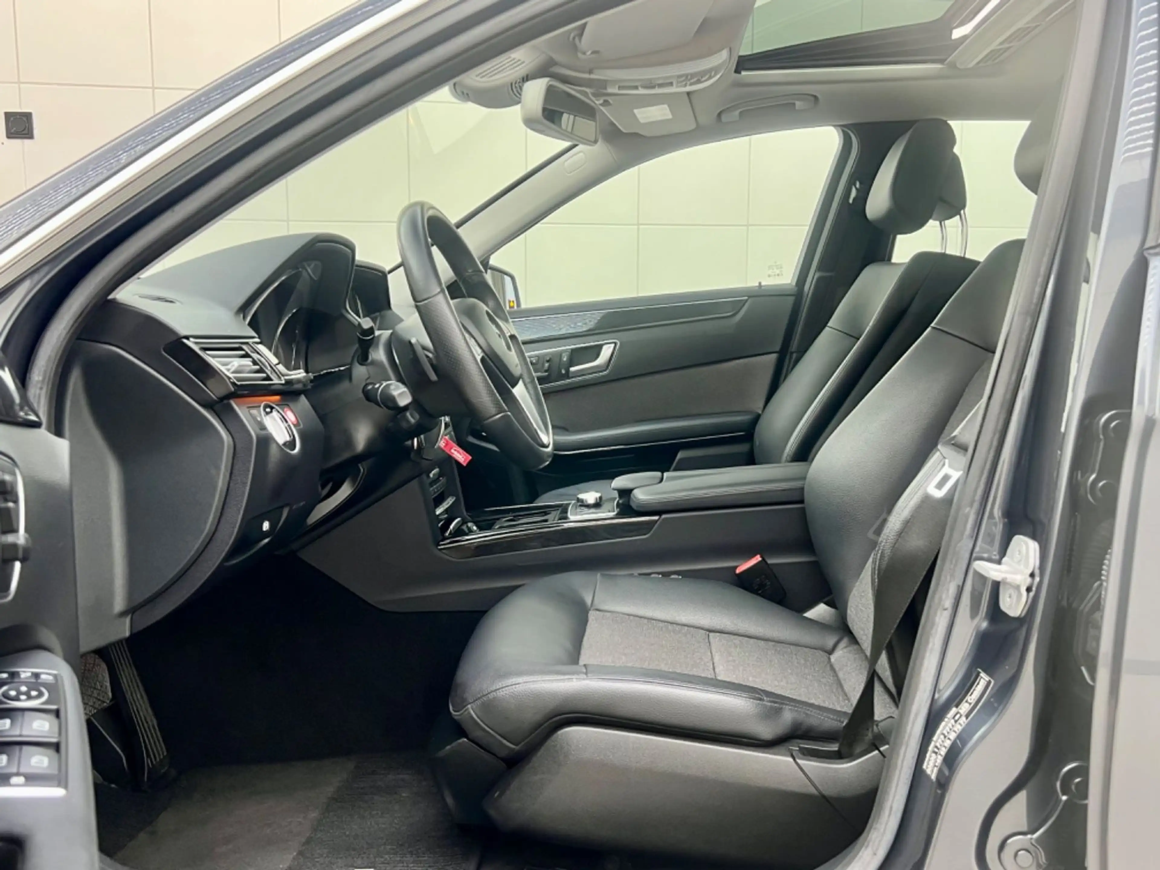 Mercedes-Benz E 350 E350 BlueTec Avantgarde*GSD/Standhz./Leder/Totw* — photo 9