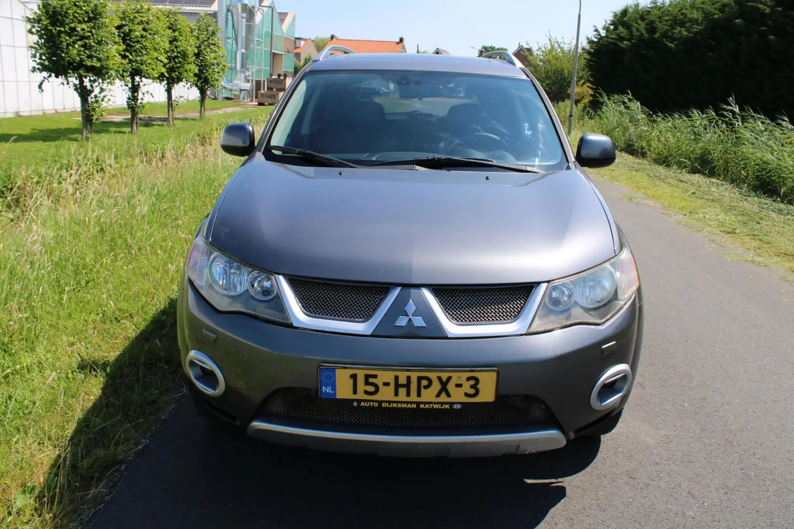 Mitsubishi Outlander 2.2 DI-D Business Edition 7 Persoons 4 x4 met Navi Gri - 2