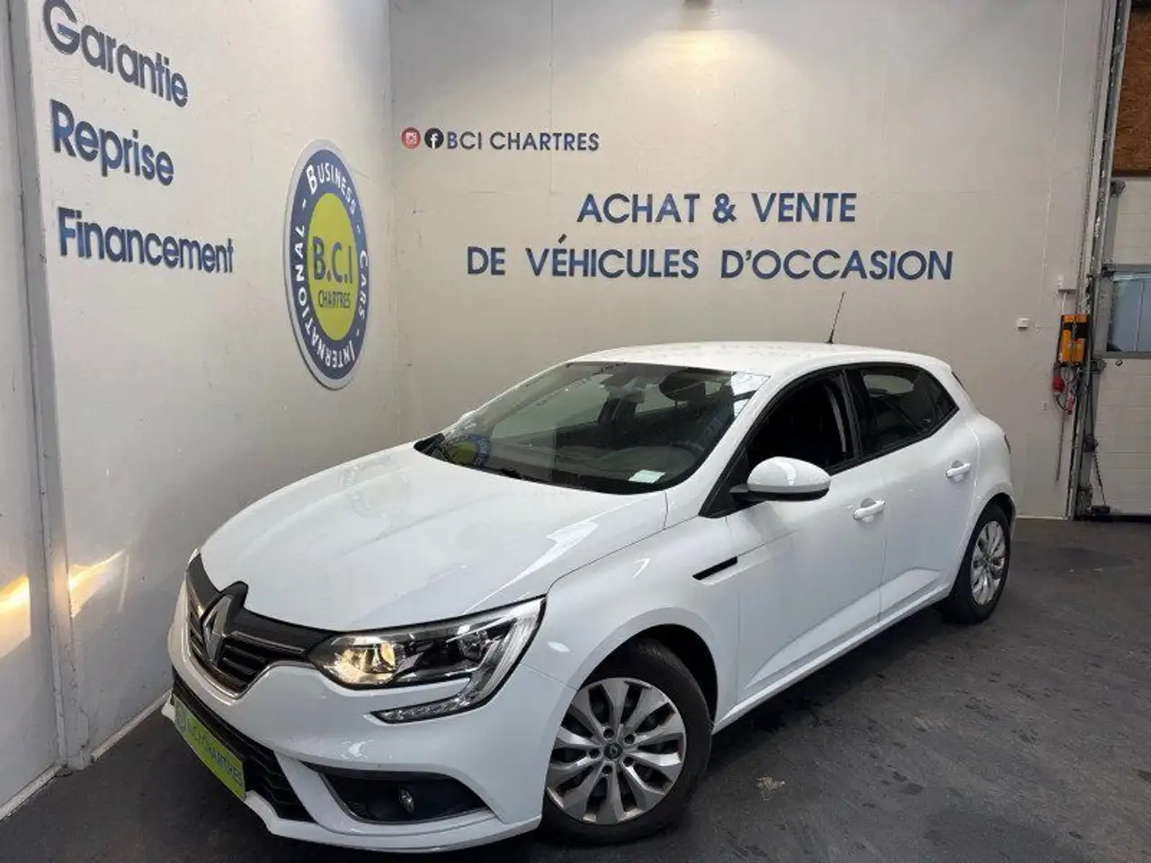 Renault Megane IV STE 1.5 BLUE DCI 95CH AIR NAV