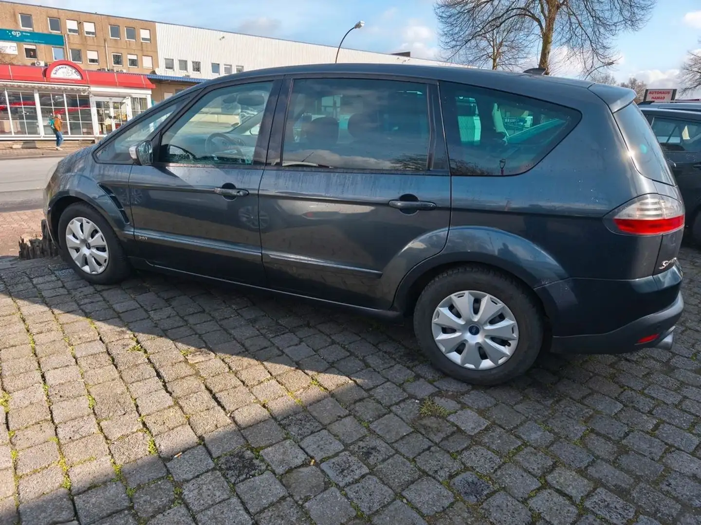 Ford S-Max S-MAX Titanium *Benzin und LPG- Gasanlage Grau - 1