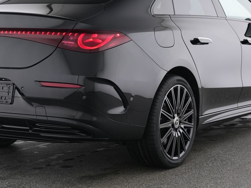 Mercedes-Benz CLA 250 250+ EQ | AMG Line Plus - Premium Night 19" PANO — photo 8