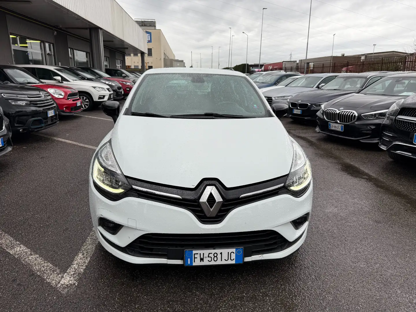 Renault Clio Clio 1.5 dci Moschino / NEOPATENTATI Bianco - 2