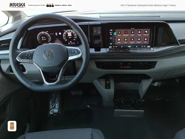 Volkswagen Multivan view 3