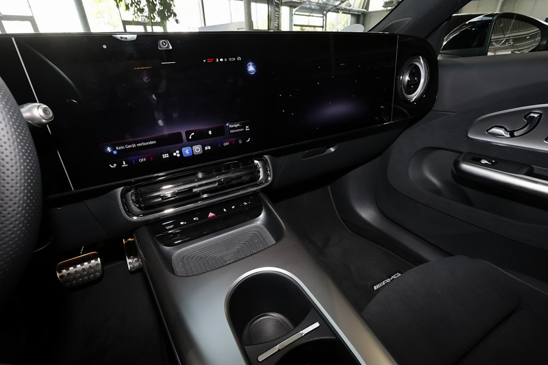 Mercedes-Benz CLA 200 4M AMG MBUX+RüKam+M-LED+Pano+Night+19 — photo 10