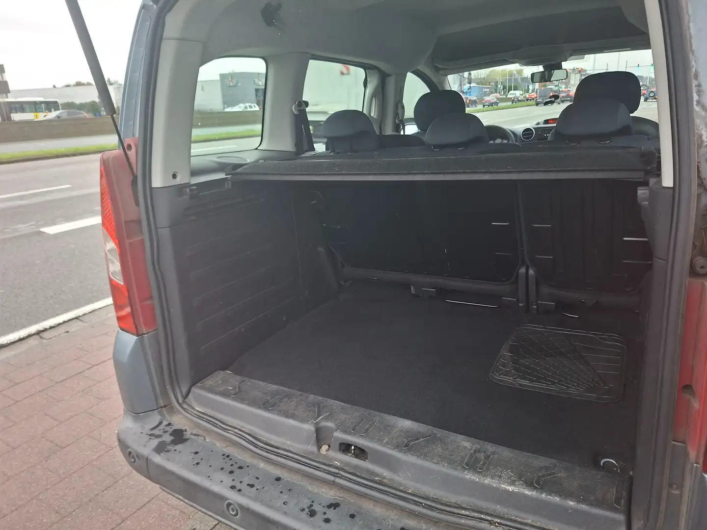 Peugeot Partner Partner Tepee HDi 90 Gris - 1