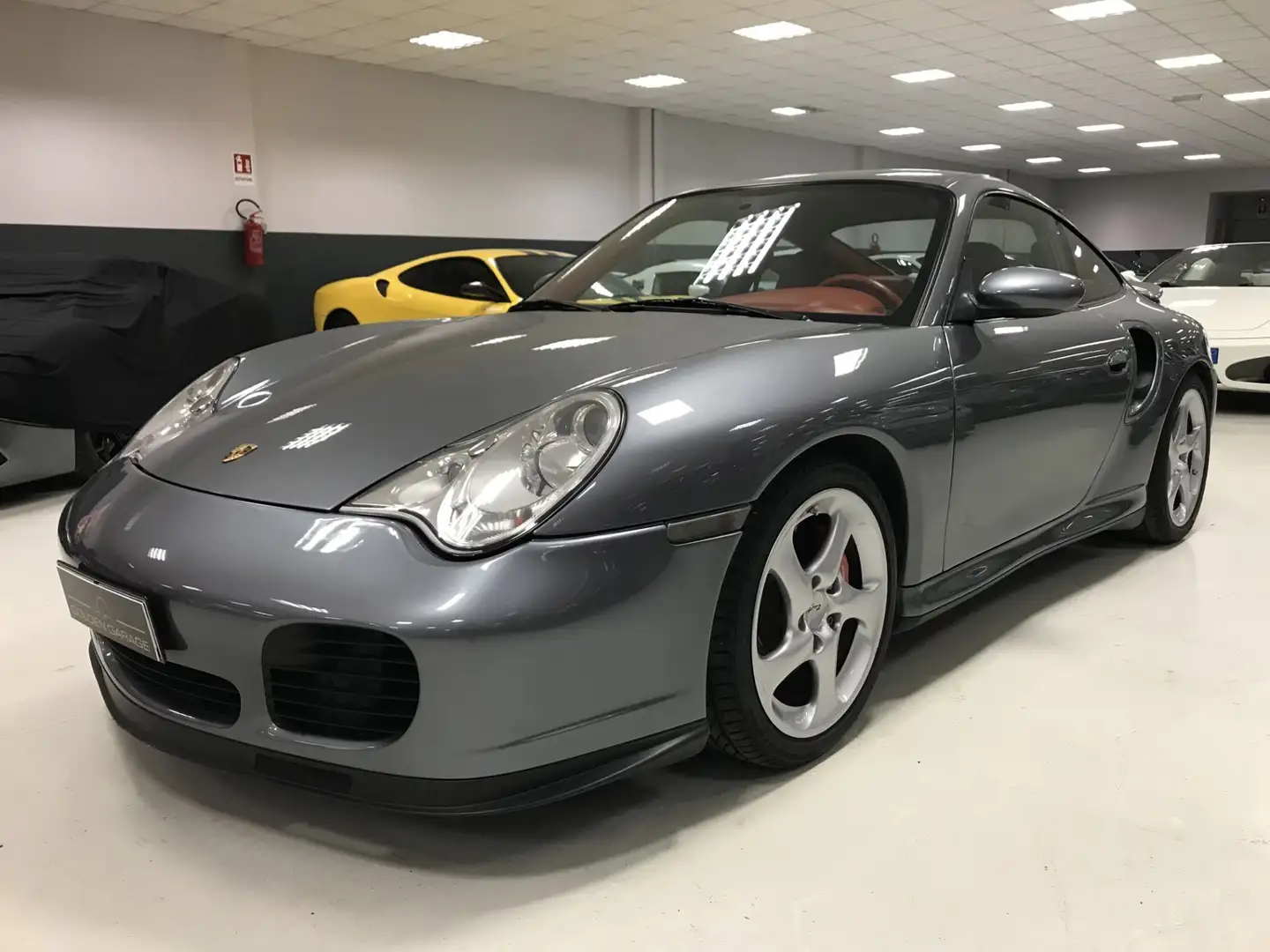 Porsche 996 Turbo Grigio - 2