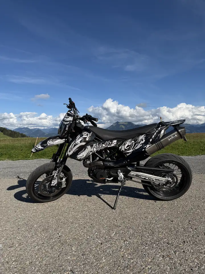 KTM 690 SMC