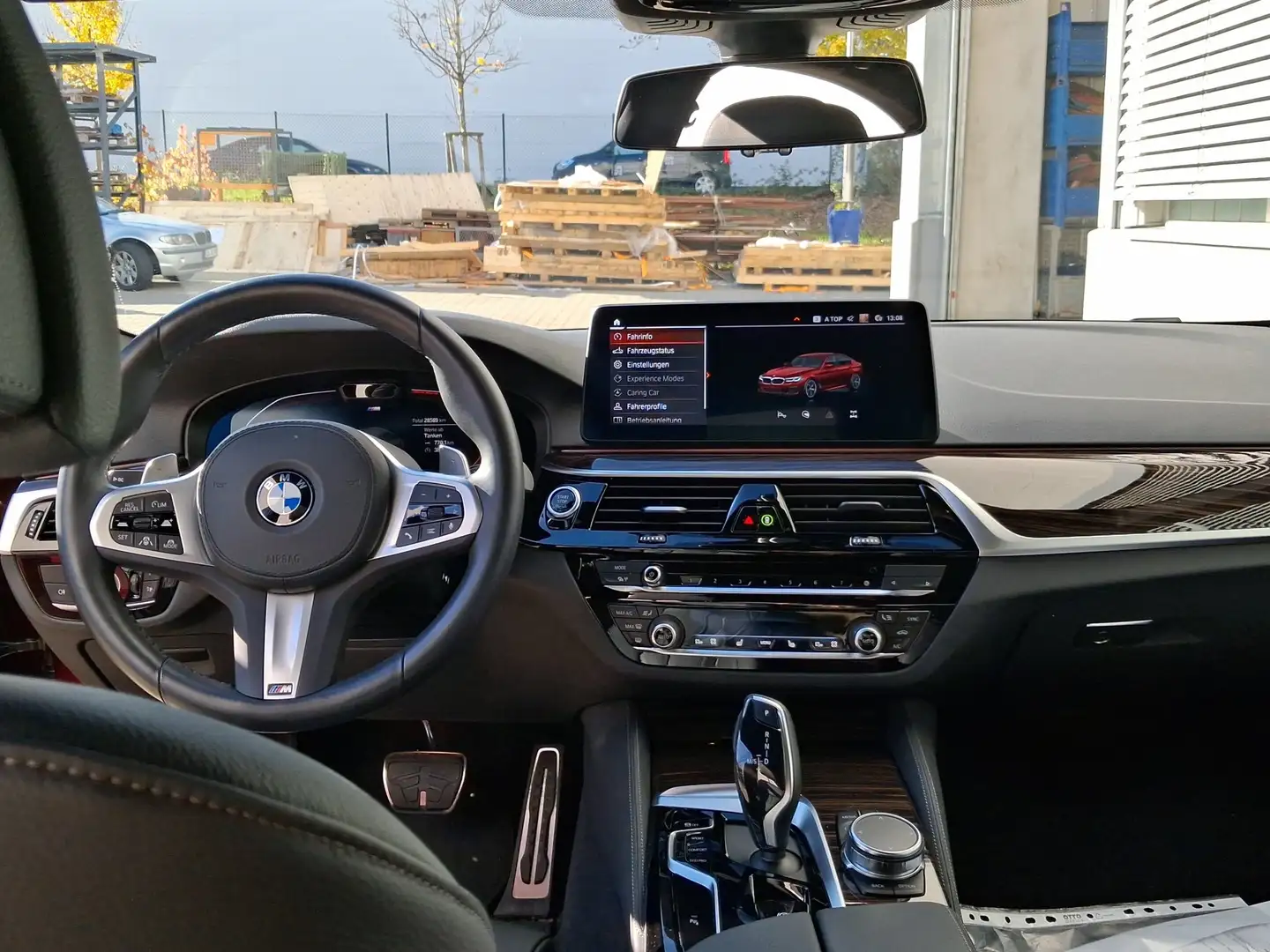 BMW 540 d xDr Lim M Sportpaket Laser Navi HUD HarKar Rot - 2