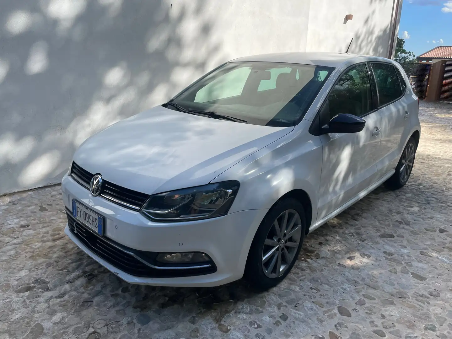 Volkswagen Polo Polo V 2014 5p 1.4 tdi Comfortline 75cv Bianco - 1