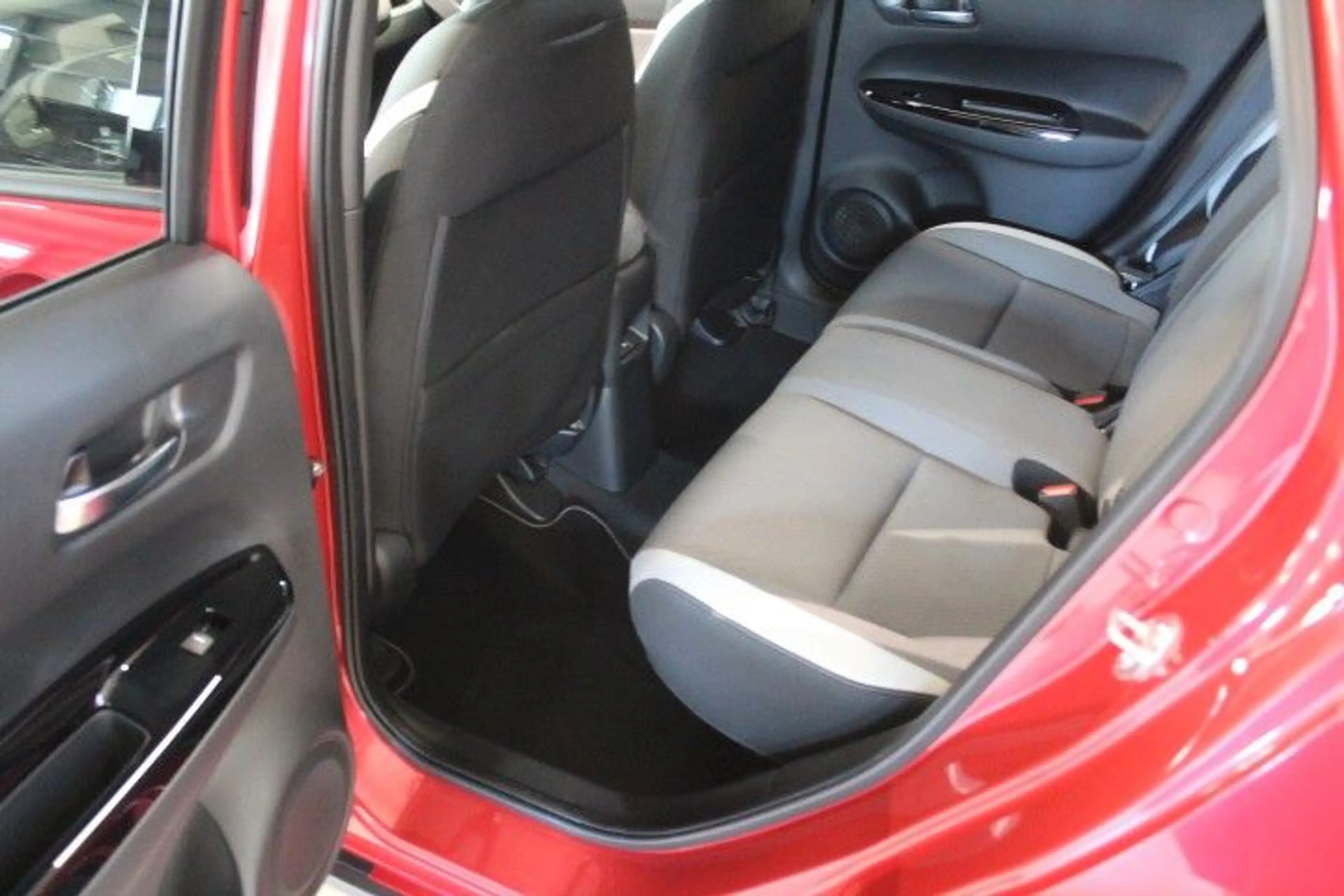 Honda Jazz 1.5 Hybrid i-MMD Crosstar Executive — photo 12