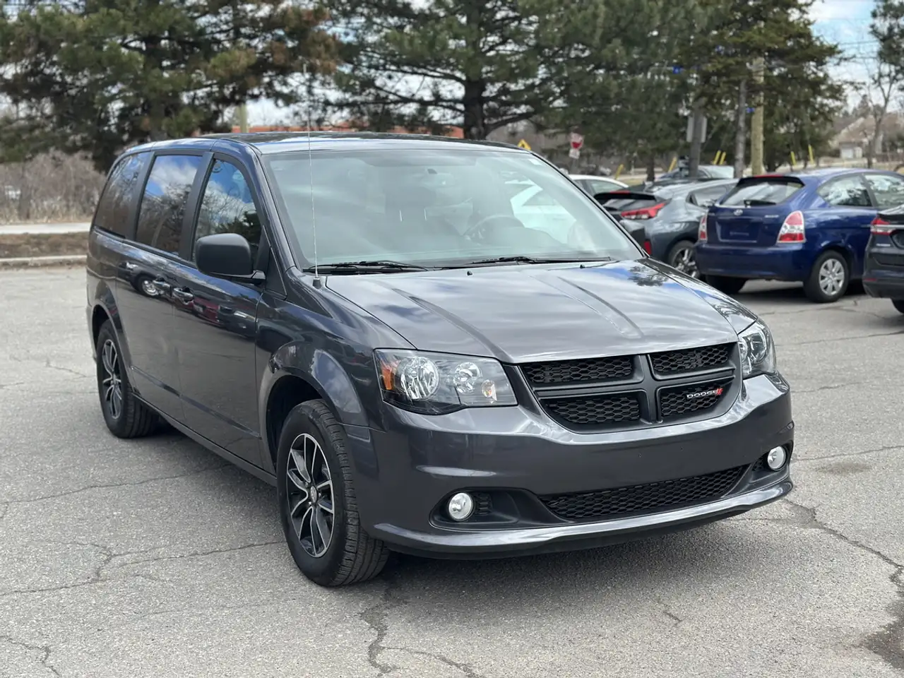 Dodge Grand Caravan снимка Dodge Grand Caravan