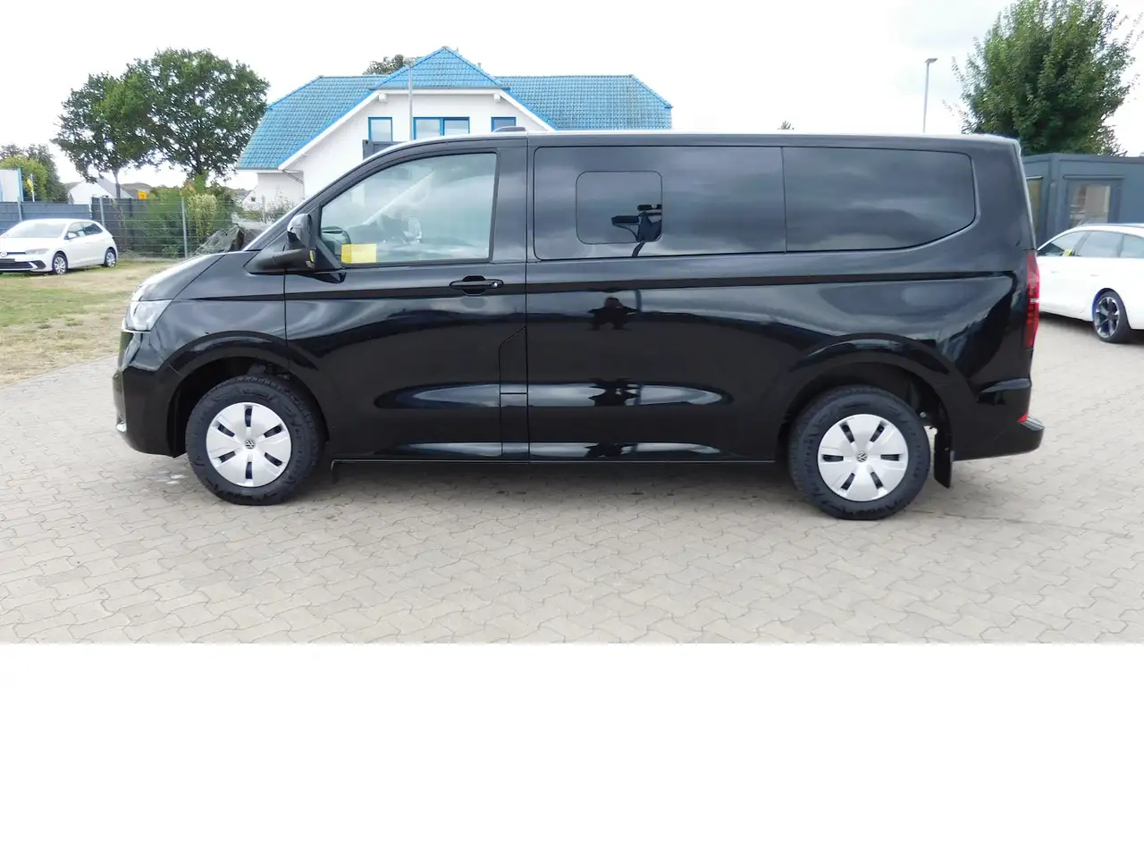 Volkswagen T7 Transporter Elektro 9 Sitze Navi Klima