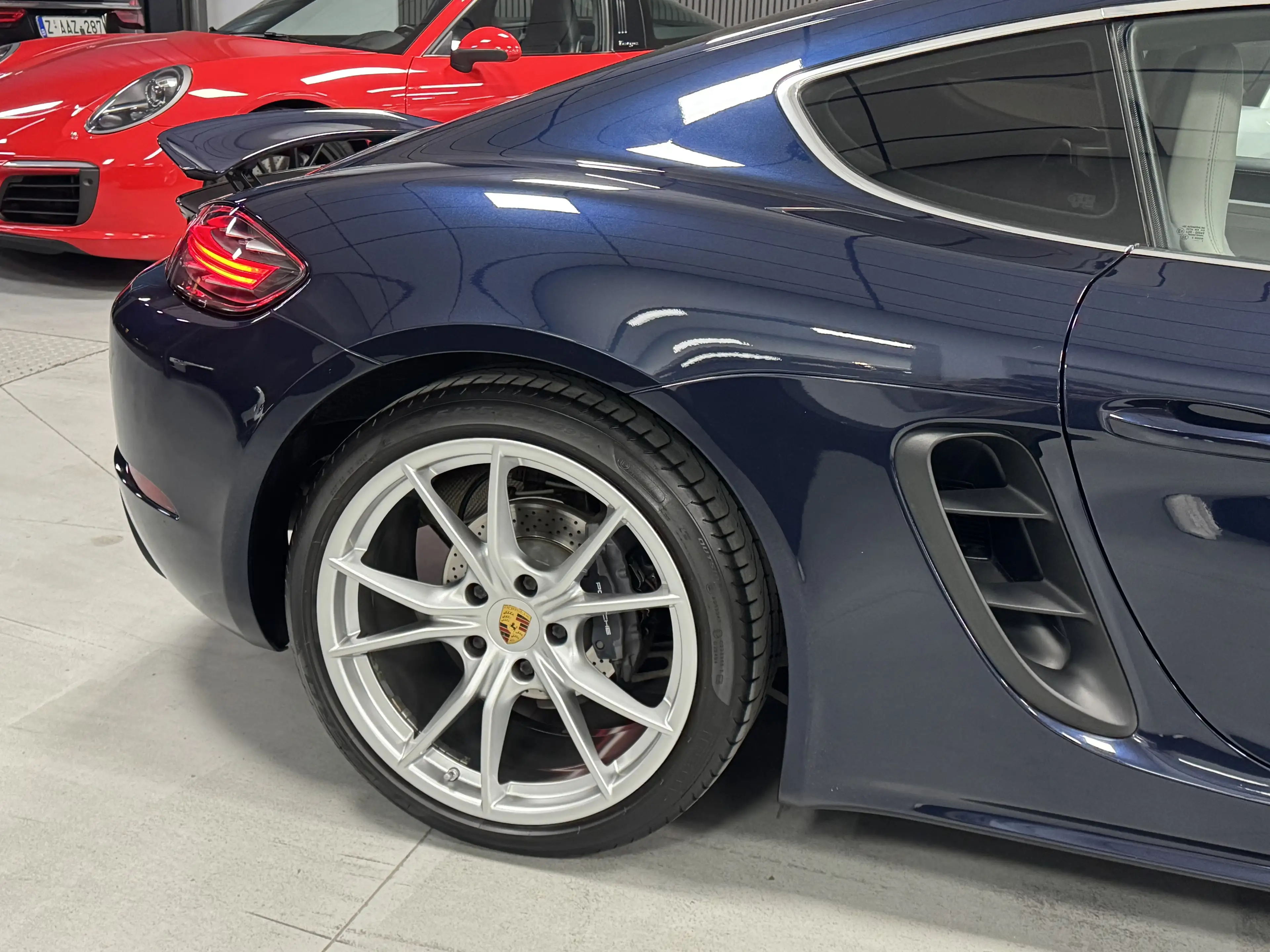 Porsche 718 2.0 Turbo Pdk Exhaust Sport Cuir Clim Gps Xenon — photo 12