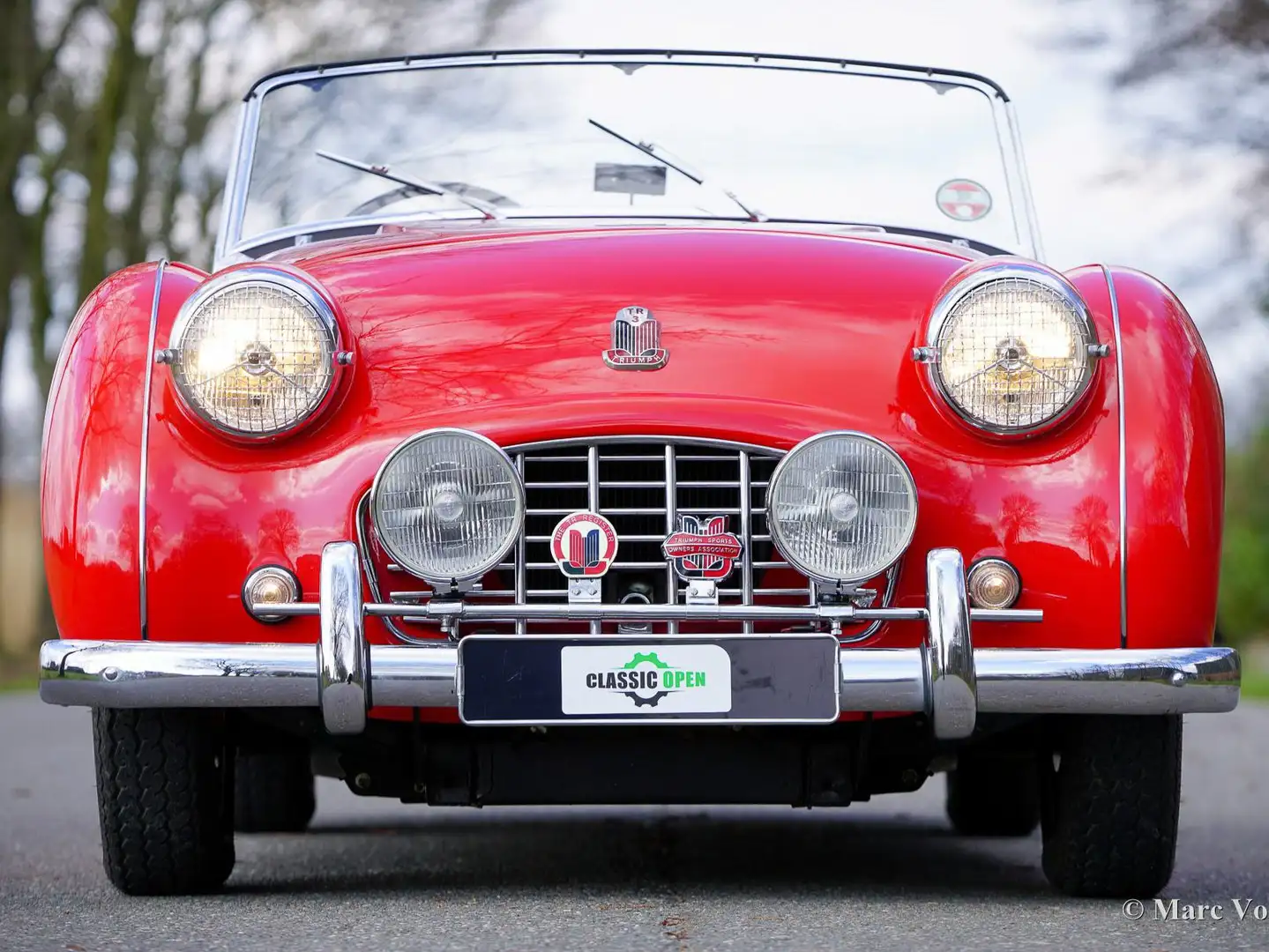 Triumph TR3 Hard Top Rojo - 2