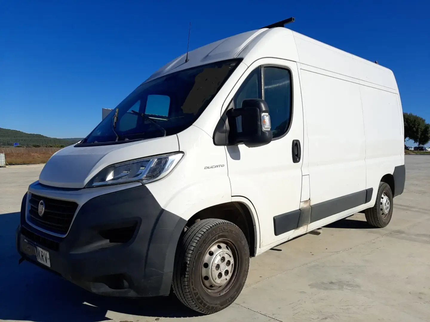 Fiat Ducato Fg. 33 2.3Mjt LPEGR Medio T.Alto 95kW Wit - 2