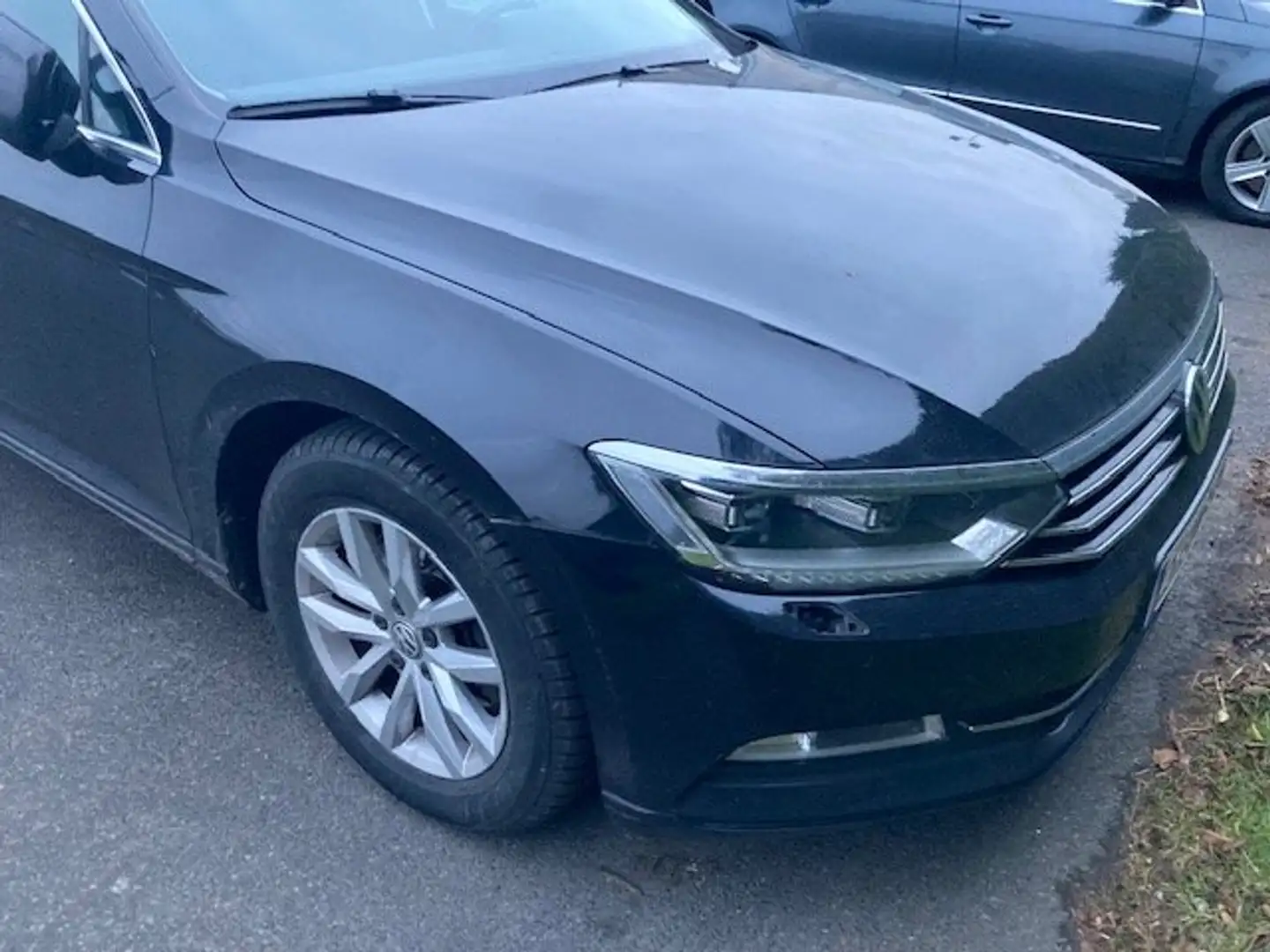 Volkswagen Passat Variant Passat Variant 1.6 TDI SCR DSG Trendline Zwart - 2