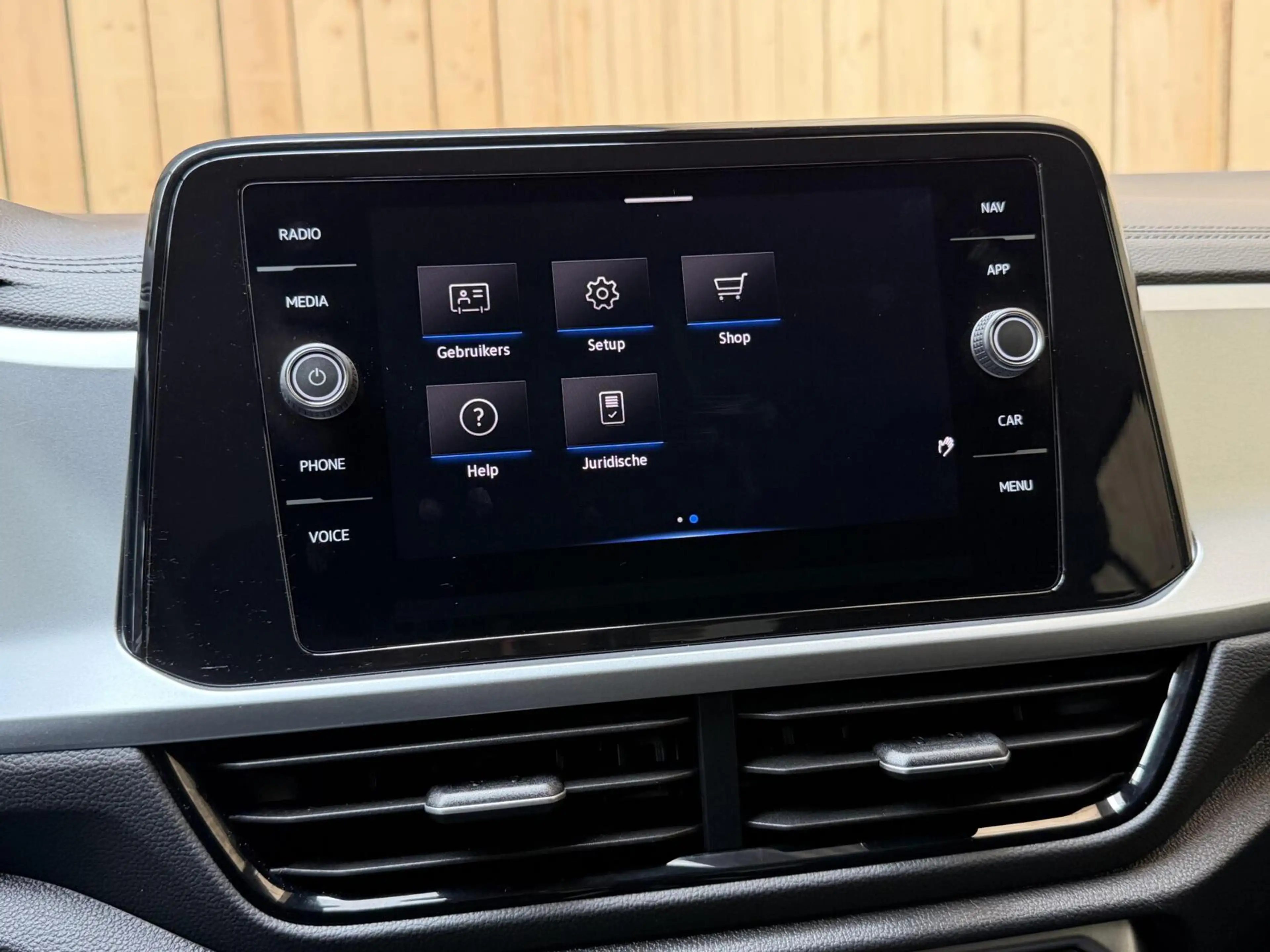 Volkswagen T-Roc 1.0 TSI Life 75 Edition Apple CarPlay/Android Auto — photo 22