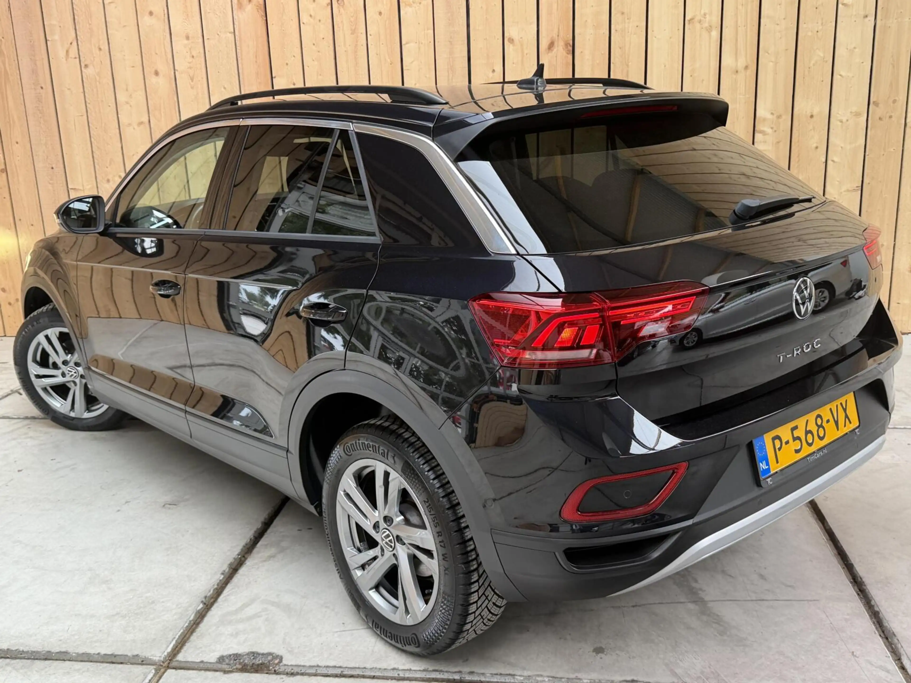 Volkswagen T-Roc 1.0 TSI Life 75 Edition Apple CarPlay/Android Auto — photo 31