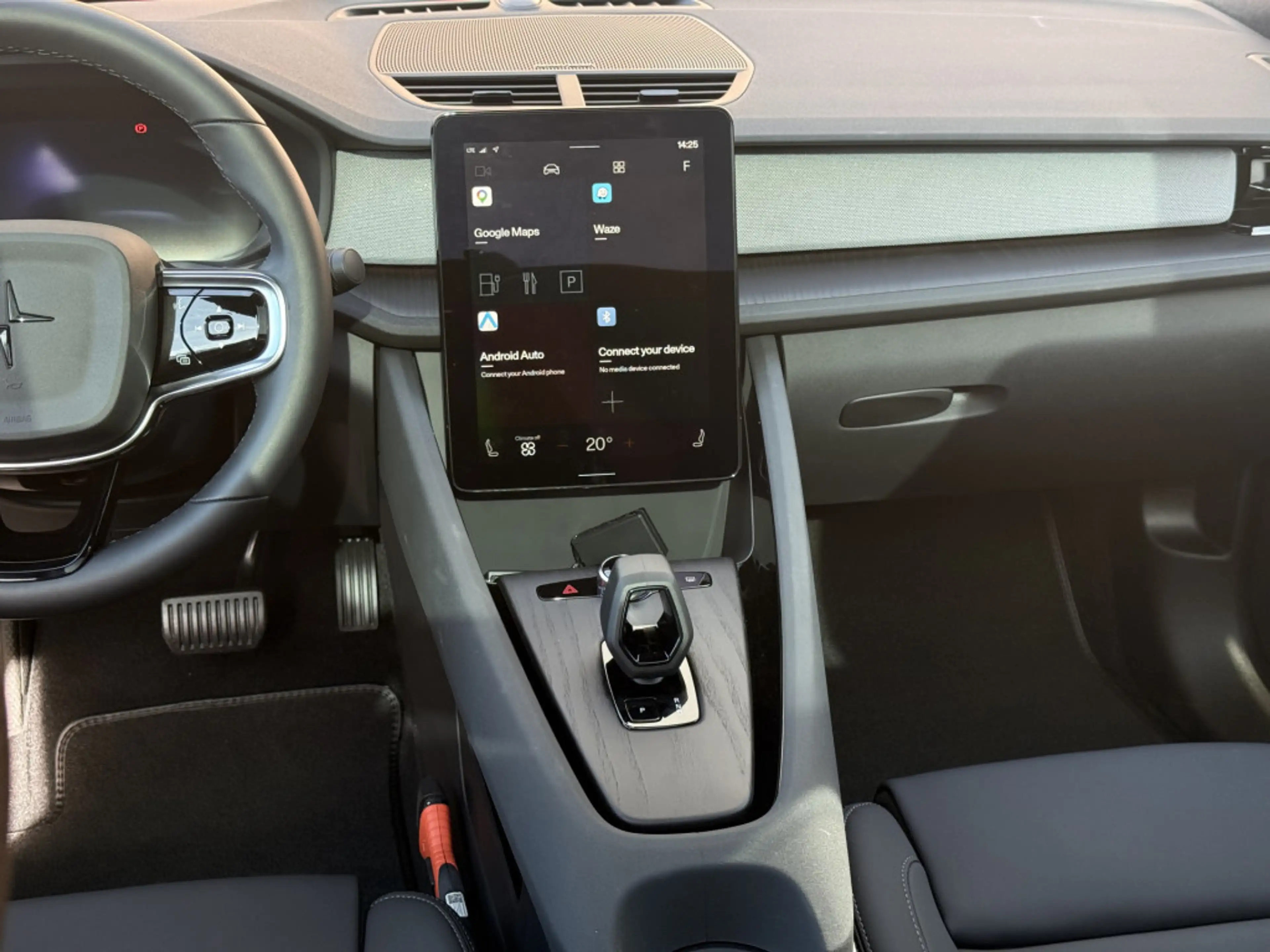 Polestar 2 Long Range Single Motor Prime 82 kWh — photo 23