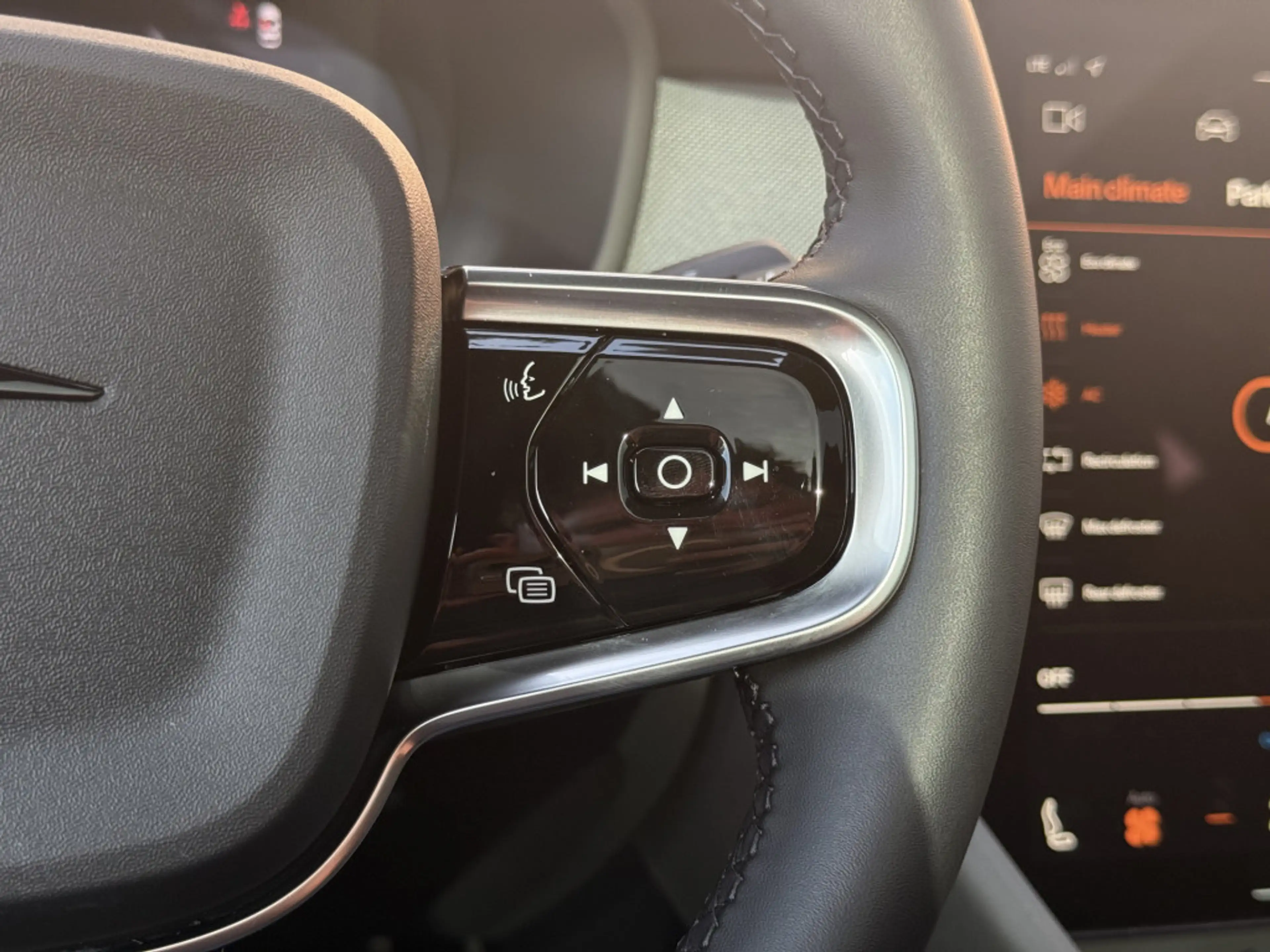 Polestar 2 Long Range Single Motor Prime 82 kWh — photo 21