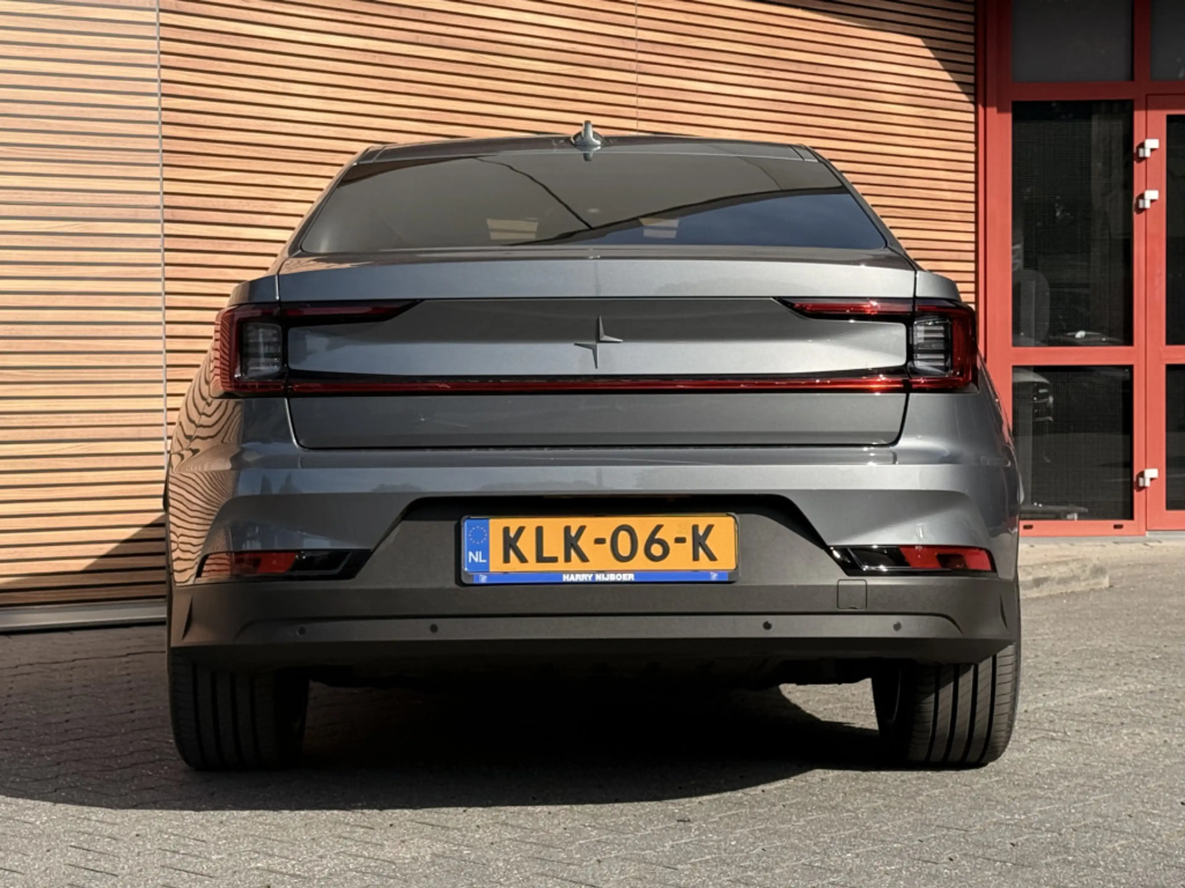 Polestar 2 Long Range Single Motor Prime 82 kWh — photo 33