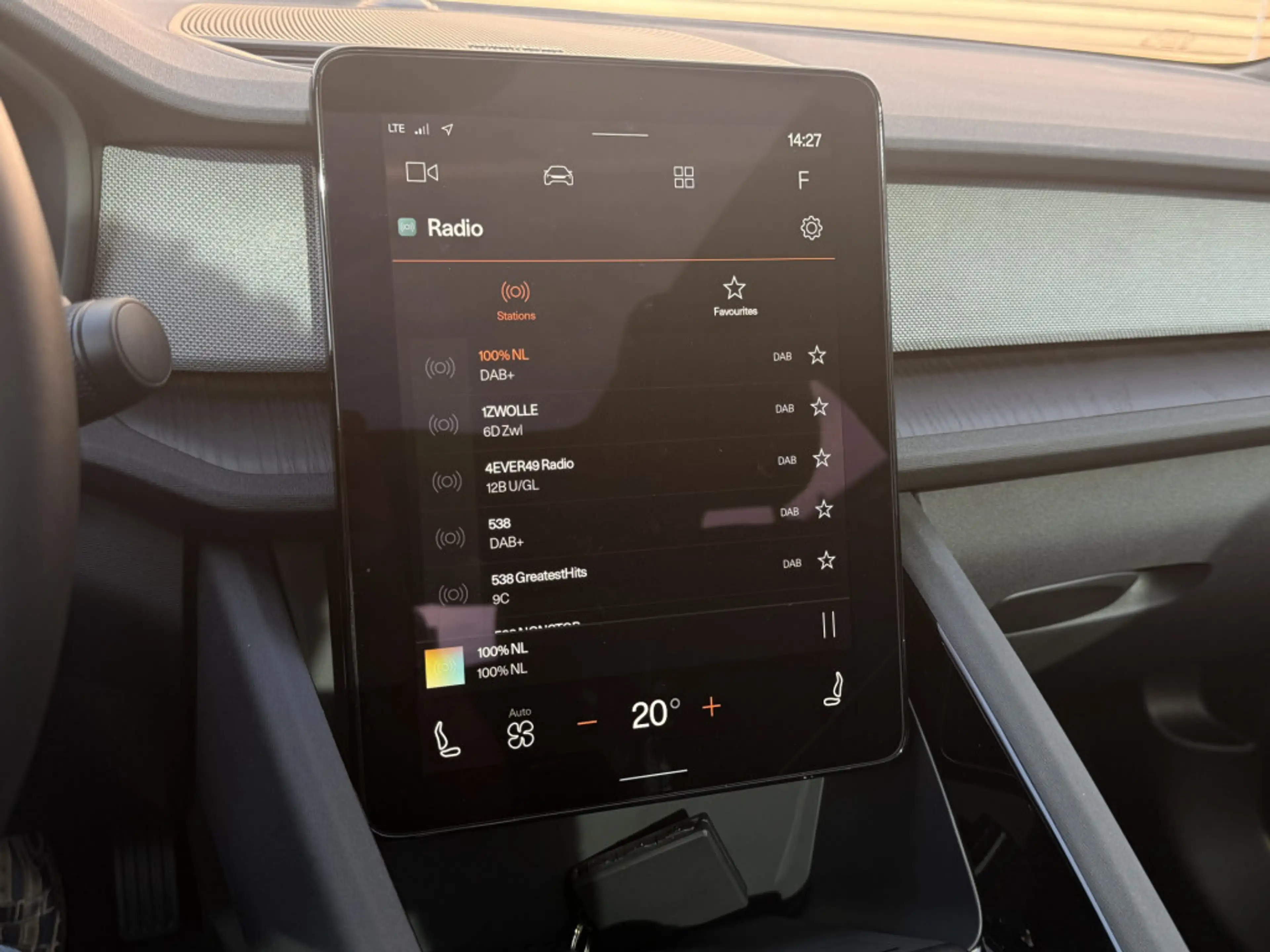 Polestar 2 Long Range Single Motor Prime 82 kWh — photo 28