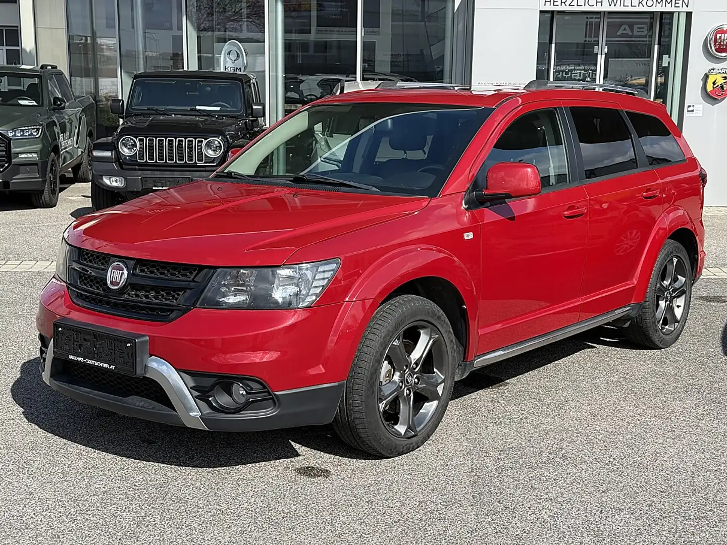 Fiat Freemont 2,0 Multijet II 170 Cross AWD Aut. Rot - 1