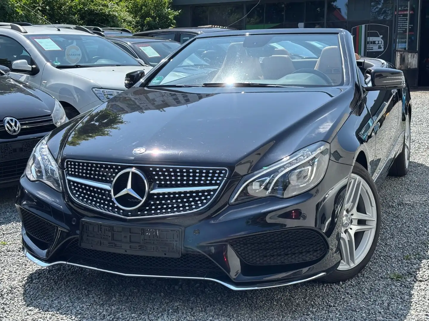 Mercedes-Benz E 250 Cabrio*9-Gang*ILS*AMG*NAVI*SHZ*MFL*ELKTR.S Schwarz - 1