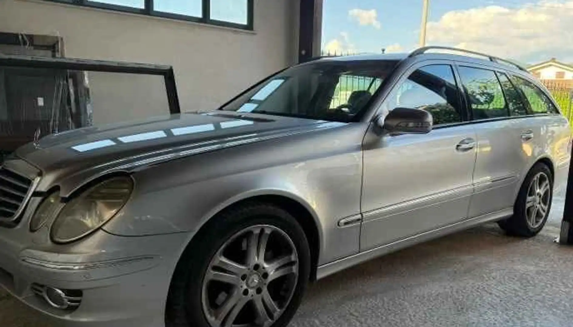 Mercedes-Benz E 280 SW cdi V6 Avantgarde 4matic - 1
