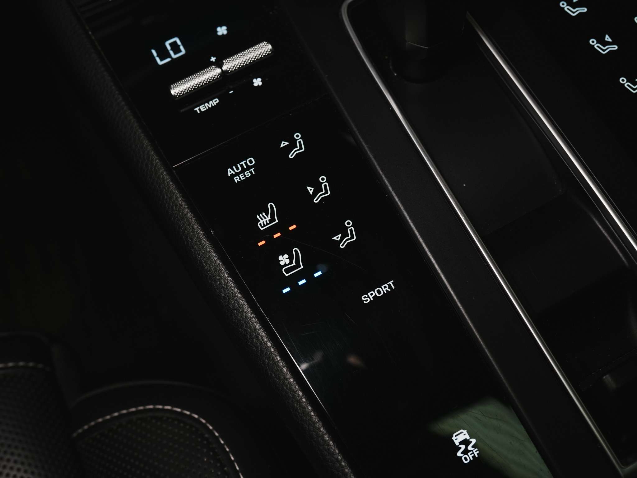 used 2022 Porsche Macan car, priced at $48,900