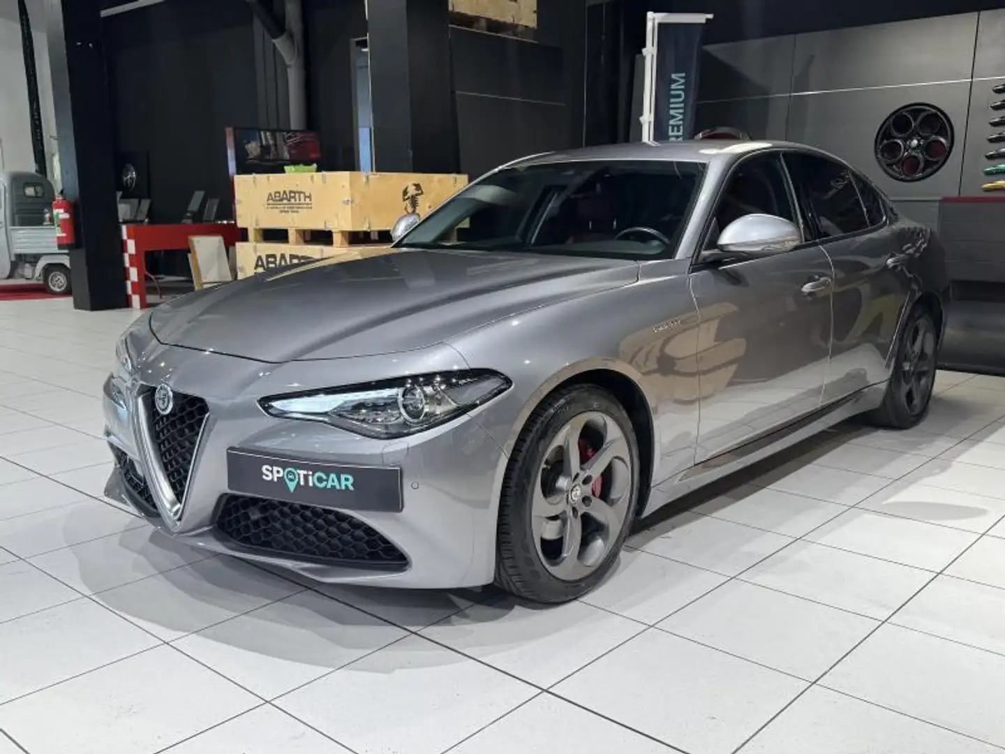 Alfa Romeo Giulia super Grigio - 1