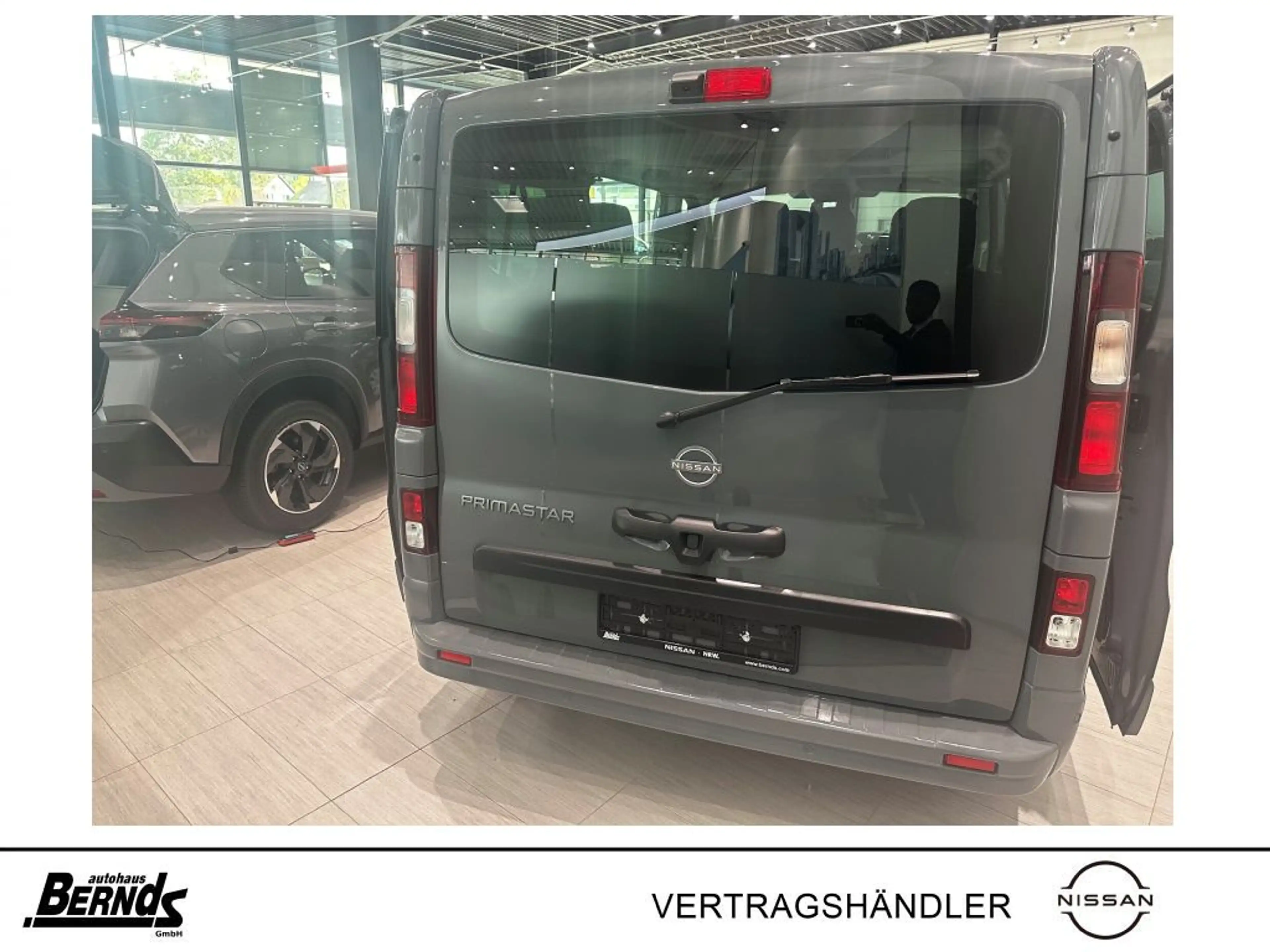 Nissan Primastar L1H1 2,8 dCi 150 (9-Si.) Tekna — photo 5