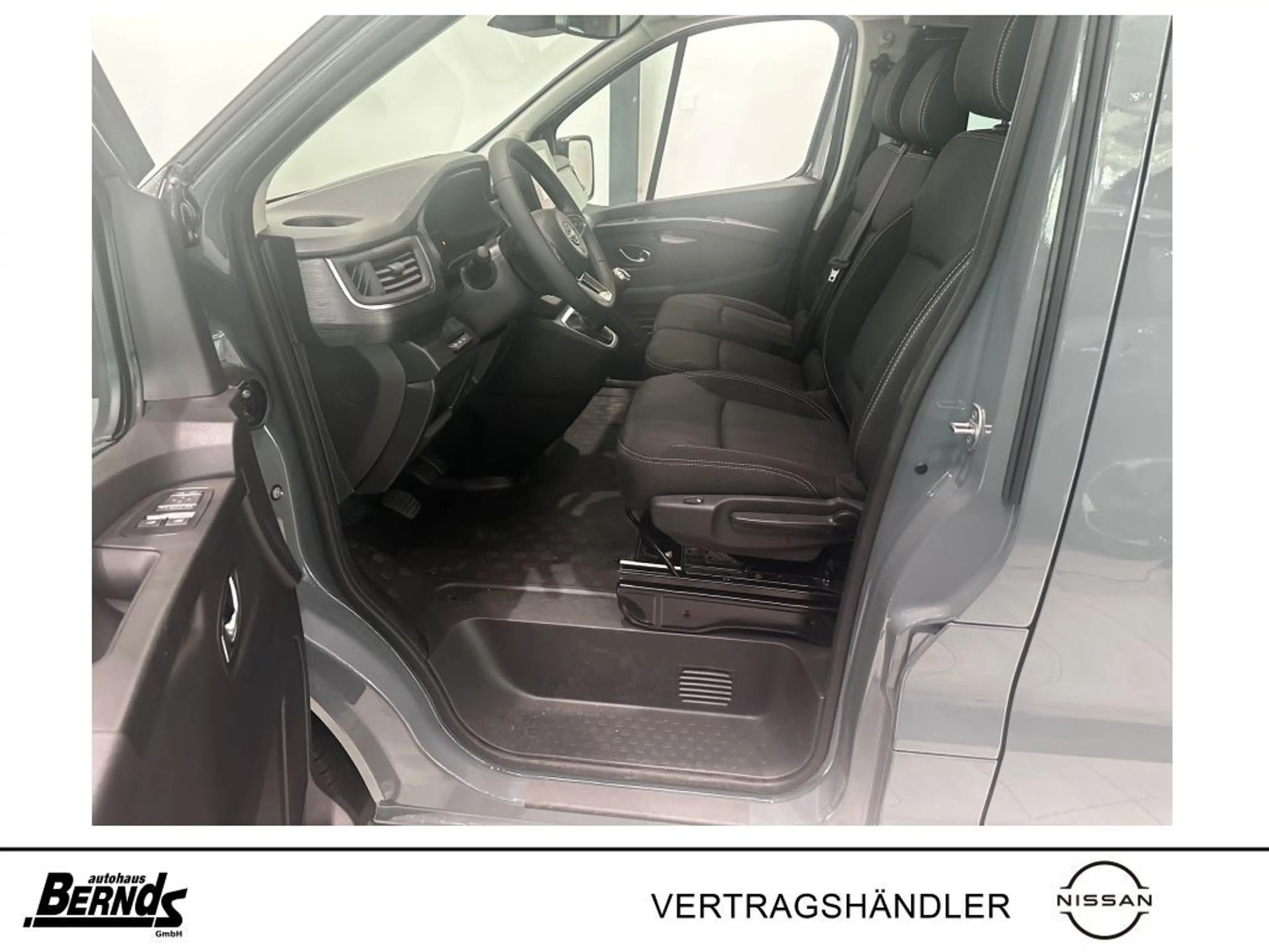 Nissan Primastar L1H1 2,8 dCi 150 (9-Si.) Tekna — photo 8