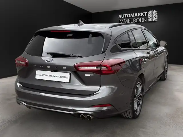 Ford Focus view 7