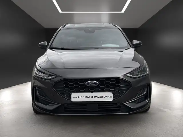 Ford Focus view 9