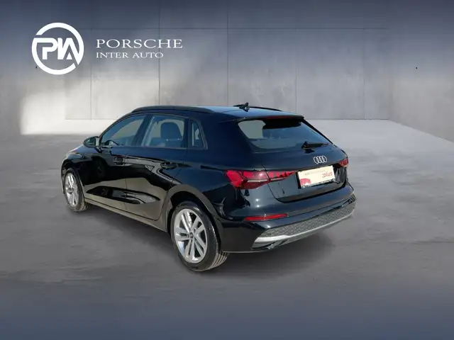 Audi A3 view 4
