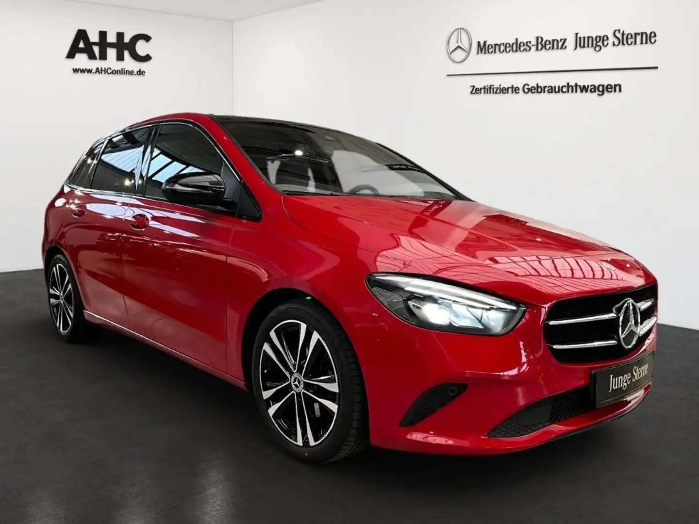 Mercedes-Benz B 200 Progressive Night Pano LED Kamera Sounds. Rojo - 2