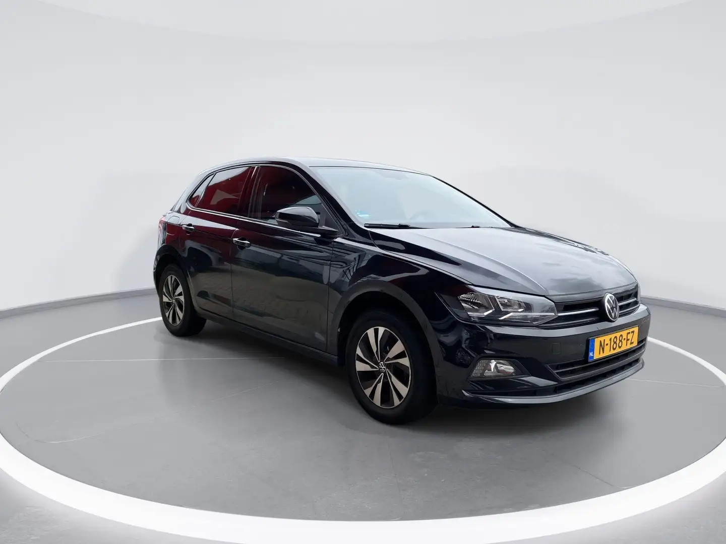 Volkswagen Polo 1.0 TSI 95pk Comfortline · Camera · ACC · Active I Zwart - 2