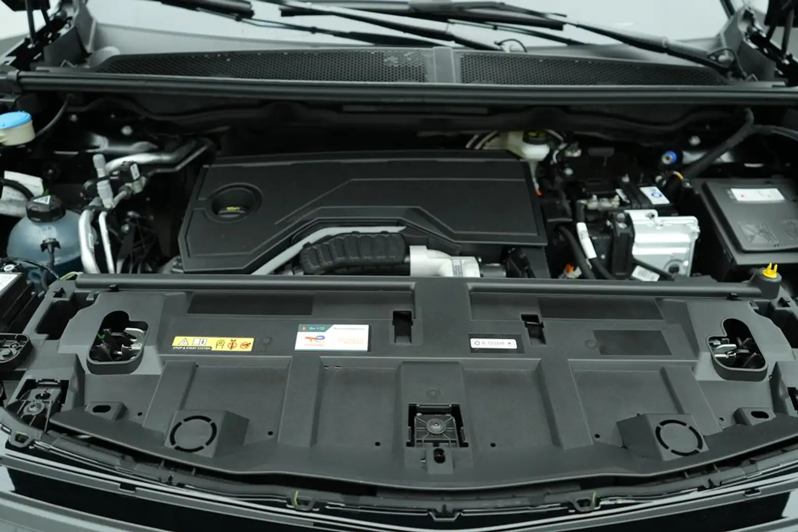 Opel Grandland Grandland GS Turbo 107 kw (145 PS) Hybrid eDCT Schwarz - 2