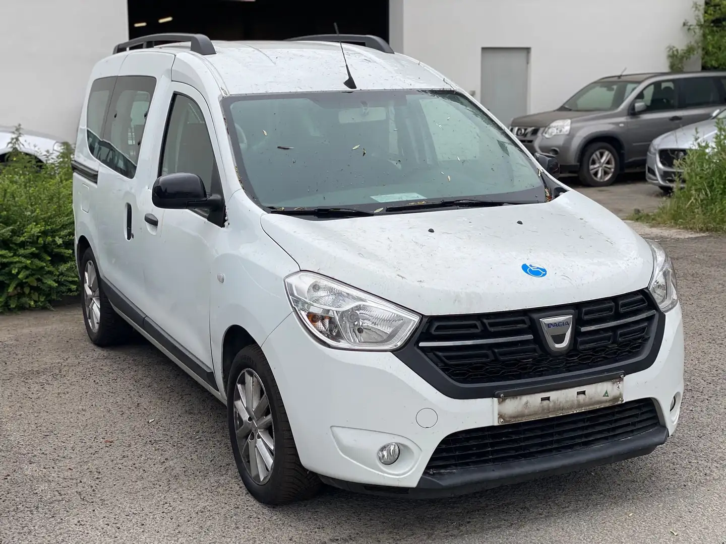 Dacia Dokker 1.5 dCi Rolstoelauto Motor probleem Blanc - 1